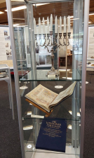 Ausstellung in der Sparkasse Tauberfranken über das jüdische Leben in Tauberbischofsheim