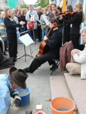 Das Gedenken wurde musikalisch stilvoll und würdig umrahmt.